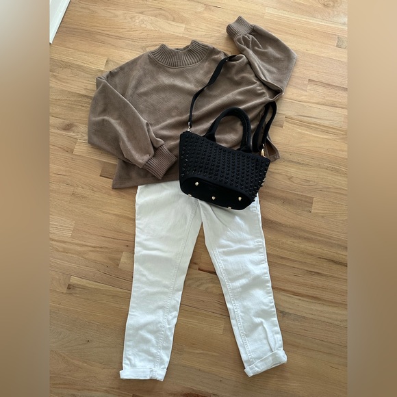 2 way Handbag with studs - Picture 15 of 15